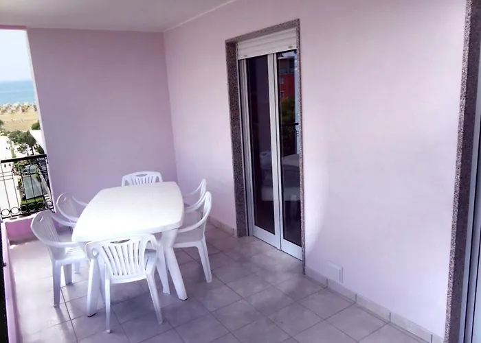 Perfect Flat With Large Terrace Апартаменты *